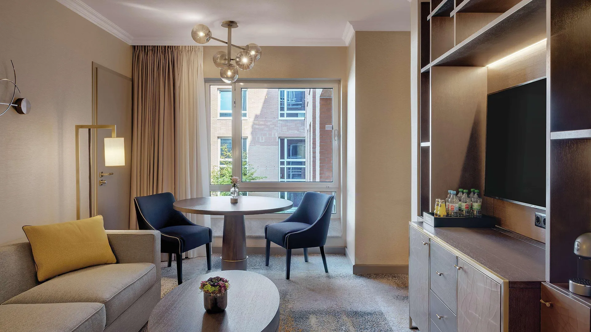 Hilton Munich City 4*,